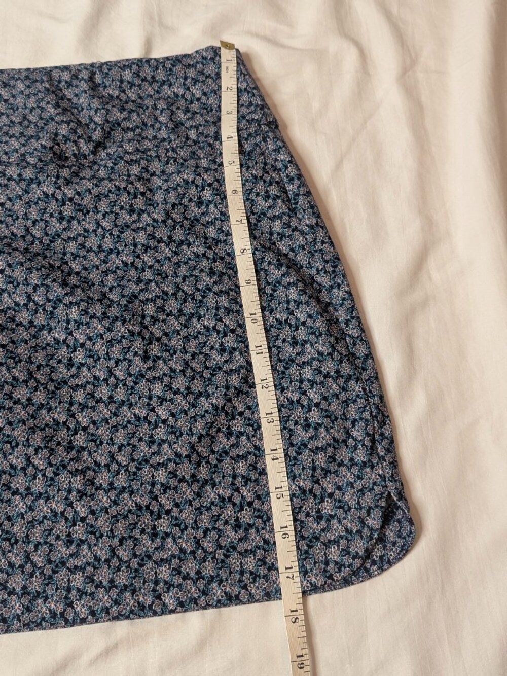 Walter Hagen Performance 11 Lightweight Golf Skort, Navy Blue Floral in Size L - Picture 7 of 11